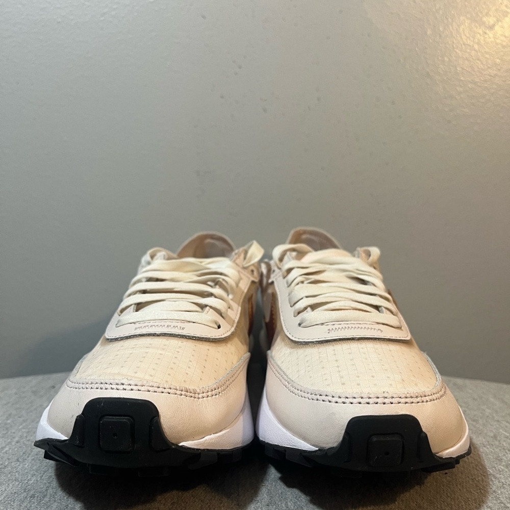 Nike Waffle One ESS Light Soft Pink Athletic Women’s Shoe Size 8 (FB1298 600)​​​ - Picture 3 of 11